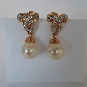 Vintage Golden Pearl Earrings by Nina Ricci